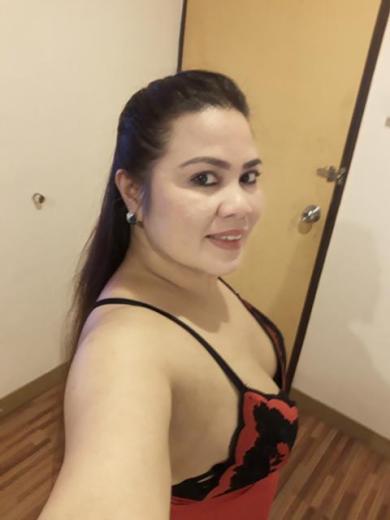 Tender juicy hot mama got a bigbum